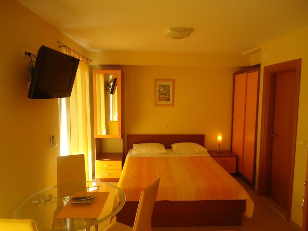 Villa Grgo Apartments Tucepi Room photo