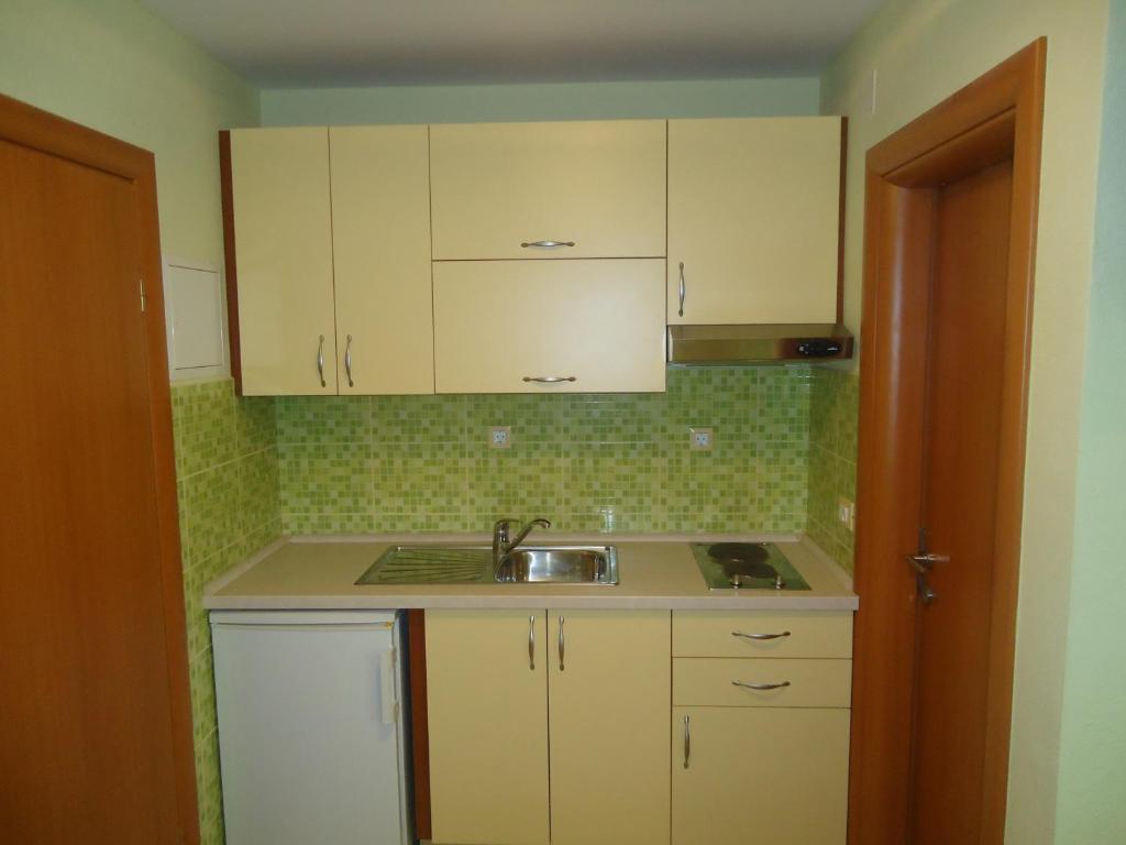 Villa Grgo Apartments Tucepi Room photo